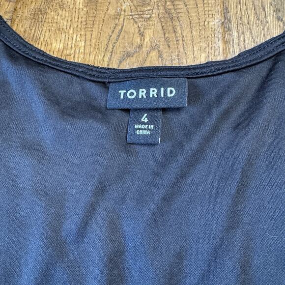 Torrid Top Women's 4X Black Lace Peplum Sweetheart Neckline Cinched Elbow Sleeve - Picture 3 of 7